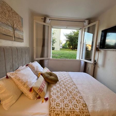Studio Situe A 5 Min Du Chateau De Versailles Et Stationnement Gratuit Exteriér fotografie