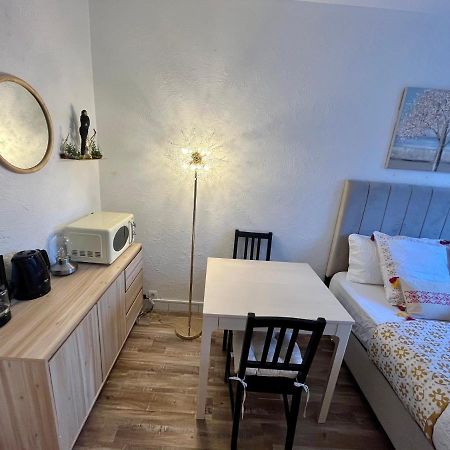 Studio Situe A 5 Min Du Chateau De Versailles Et Stationnement Gratuit Exteriér fotografie